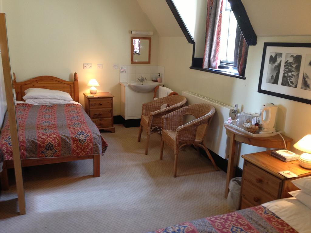 The Cathedral Guest House Millport Room photo